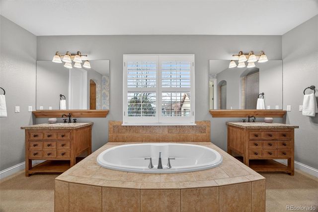 5769 Daniels Gate Place, Castle Pines, CO 80108