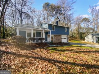 5407 Effingham Court, Lithonia, GA 30038