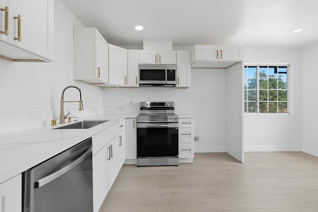 7944 Sparrowk, Valley Springs, CA 95252