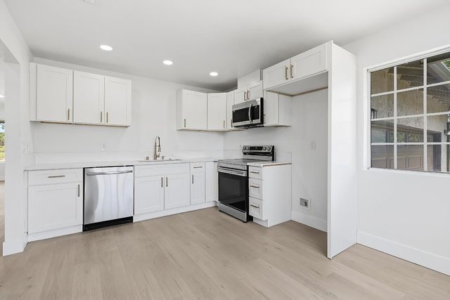 7944 Sparrowk, Valley Springs, CA 95252