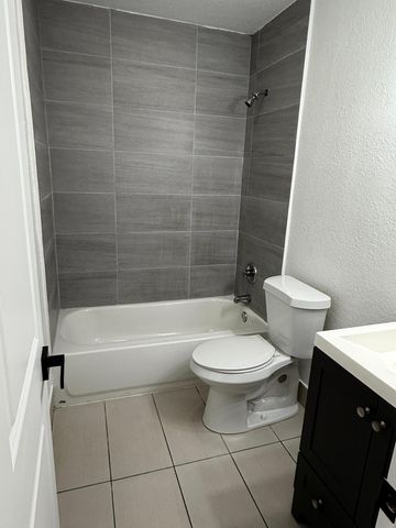 6230 NW 18th Court, Sunrise, FL 33313