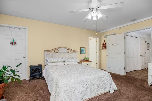 5327 W 60th Terrace, Mission, KS 66205