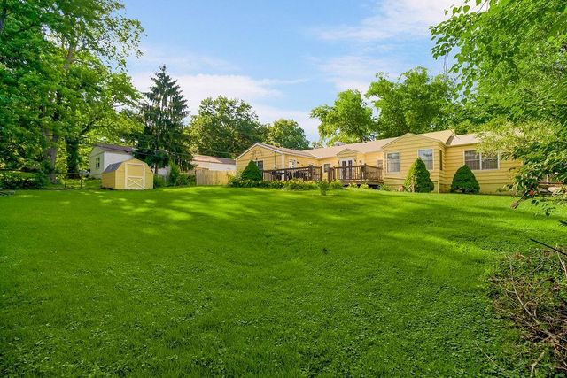 5327 W 60th Terrace, Mission, KS 66205