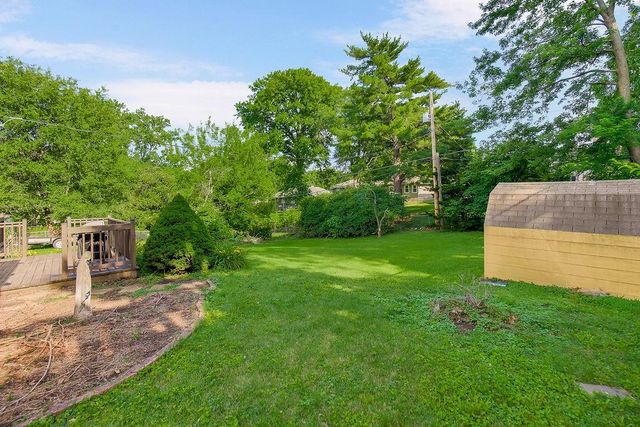 5327 W 60th Terrace, Mission, KS 66205