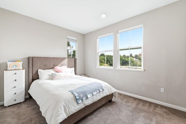 24185 Amaranth Loop, Hayward, CA 94541