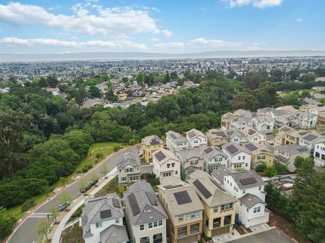 24185 Amaranth Loop, Hayward, CA 94541