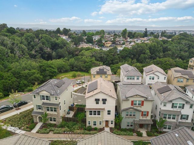 24185 Amaranth Loop, Hayward, CA 94541