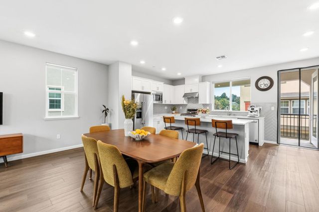 24185 Amaranth Loop, Hayward, CA 94541