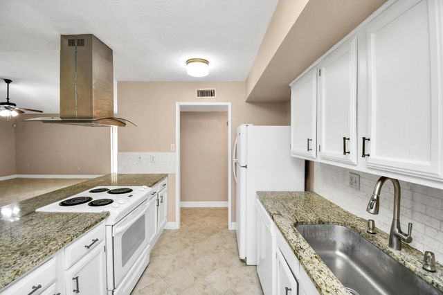 6719 Pickett Drive, Richmond, TX 77469