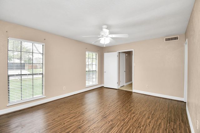 6719 Pickett Drive, Richmond, TX 77469