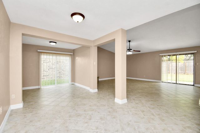 6719 Pickett Drive, Richmond, TX 77469