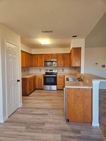 1507 Century Oaks DR, Lockhart, TX 78644