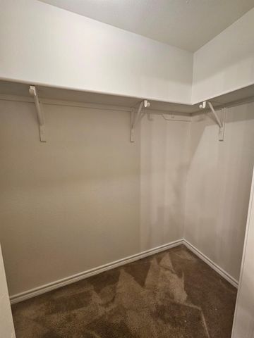 1507 Century Oaks DR, Lockhart, TX 78644