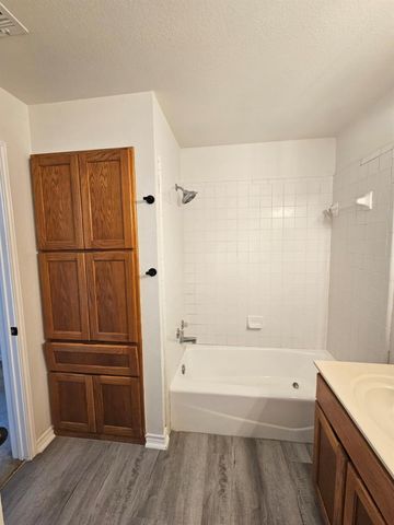 1507 Century Oaks DR, Lockhart, TX 78644