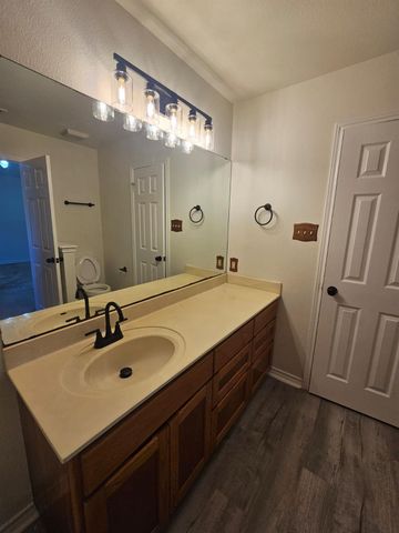 1507 Century Oaks DR, Lockhart, TX 78644