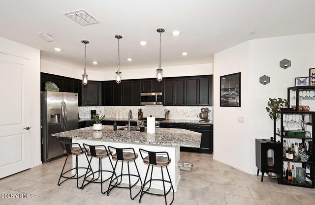 4050 W ROSS Avenue, Glendale, AZ 85308