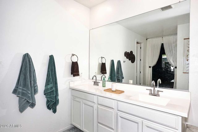 4050 W ROSS Avenue, Glendale, AZ 85308