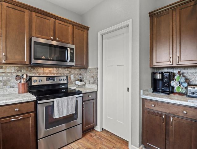 W1171 Meadowsweet PASS, Ixonia, WI 53036