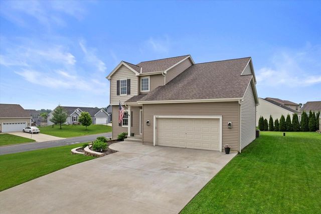 W1171 Meadowsweet PASS, Ixonia, WI 53036