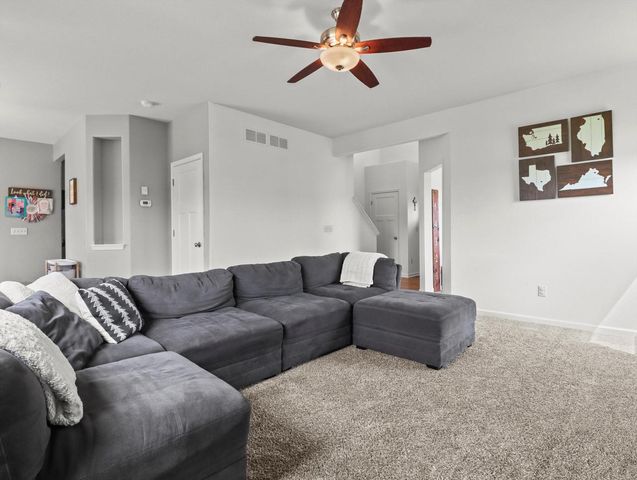 W1171 Meadowsweet PASS, Ixonia, WI 53036
