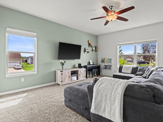 W1171 Meadowsweet PASS, Ixonia, WI 53036