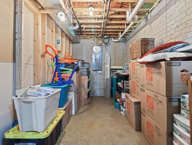 W1171 Meadowsweet PASS, Ixonia, WI 53036