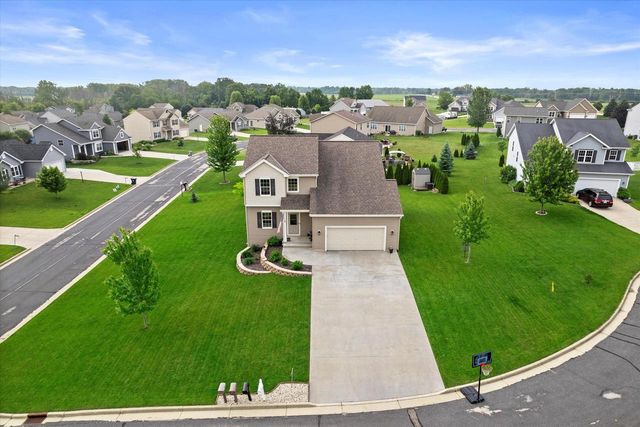 W1171 Meadowsweet PASS, Ixonia, WI 53036