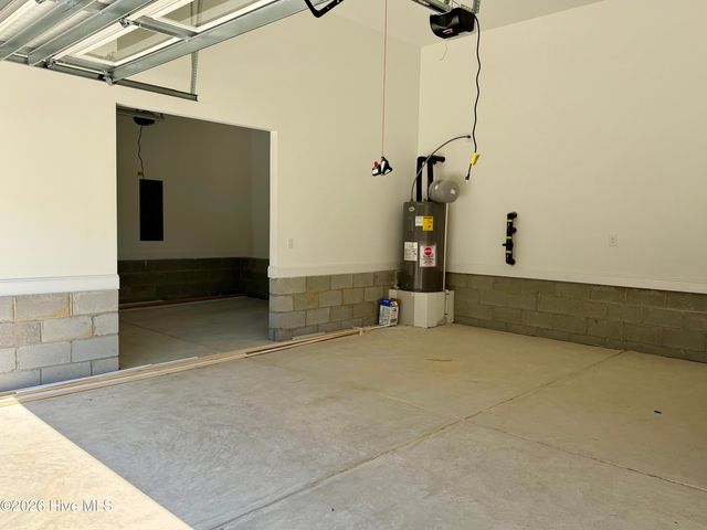 404 Redwater Trail, Aberdeen, NC 28315