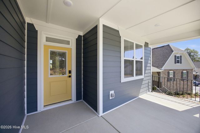404 Redwater Trail, Aberdeen, NC 28315