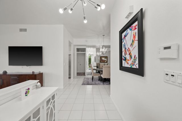 10303 N Andover Coach Lane, Wellington, FL 33449