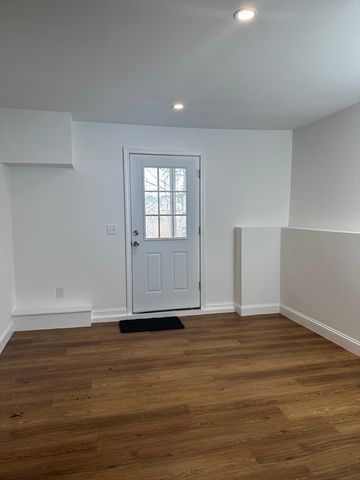 28 Seminole Dr, Yarmouth, MA 02675