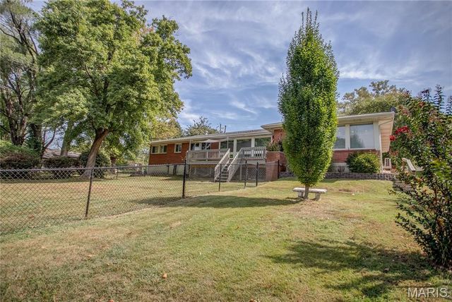 19 Baldus Drive, Fairview Heights, IL 62208