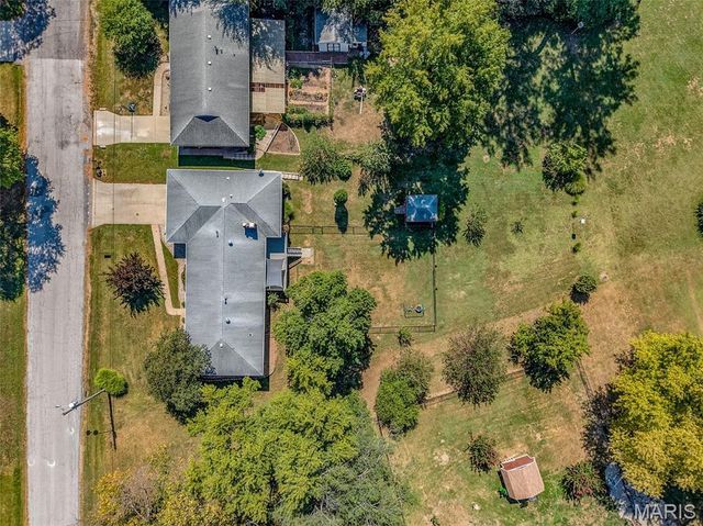 19 Baldus Drive, Fairview Heights, IL 62208