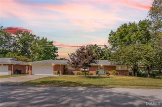 19 Baldus Drive, Fairview Heights, IL 62208