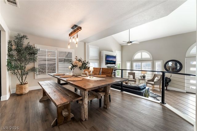 6 Oak Hollow Court, Henderson, NV 89074