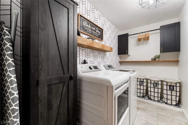 6 Oak Hollow Court, Henderson, NV 89074