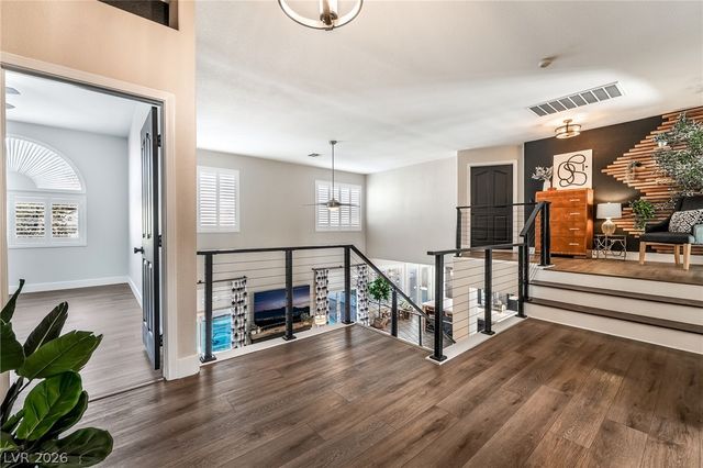 6 Oak Hollow Court, Henderson, NV 89074