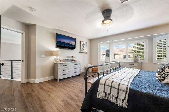 6 Oak Hollow Court, Henderson, NV 89074