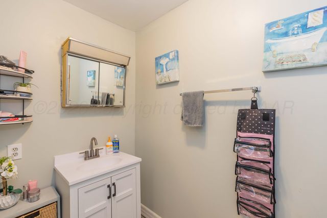 905 N TRAVIS Street, Amarillo, TX 79107