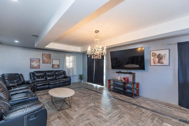 905 N TRAVIS Street, Amarillo, TX 79107