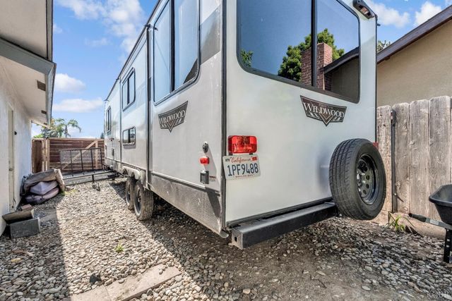 3444 W Coppola Avenue, Visalia, CA 93277