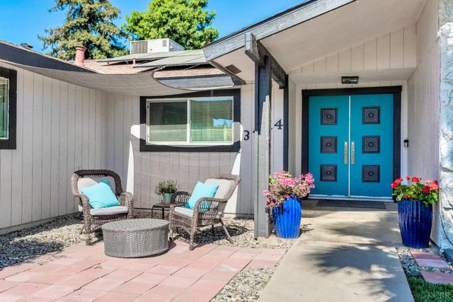3444 W Coppola Avenue, Visalia, CA 93277