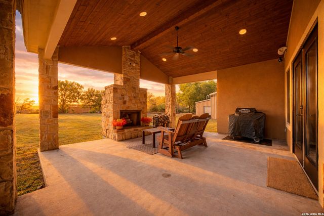 4691 Fm 1339, Kingsbury, TX 78638