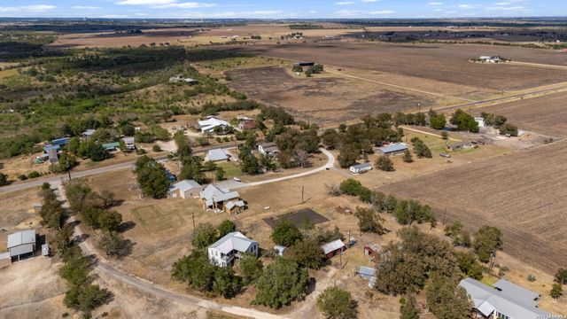 4691 Fm 1339, Kingsbury, TX 78638