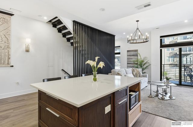 2208 S 64th Avenue, Omaha, NE 68106