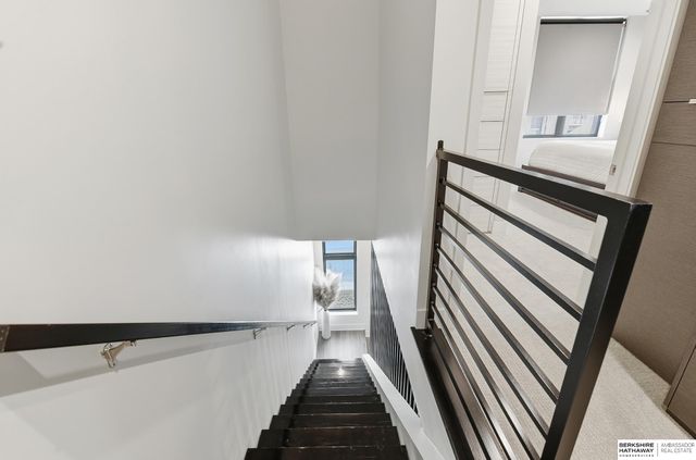 2208 S 64th Avenue, Omaha, NE 68106