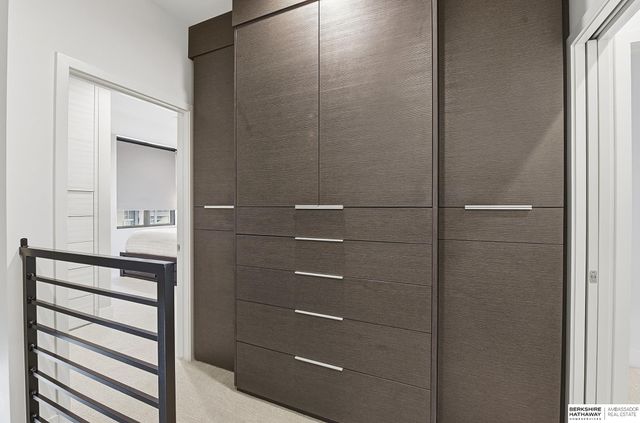 2208 S 64th Avenue, Omaha, NE 68106