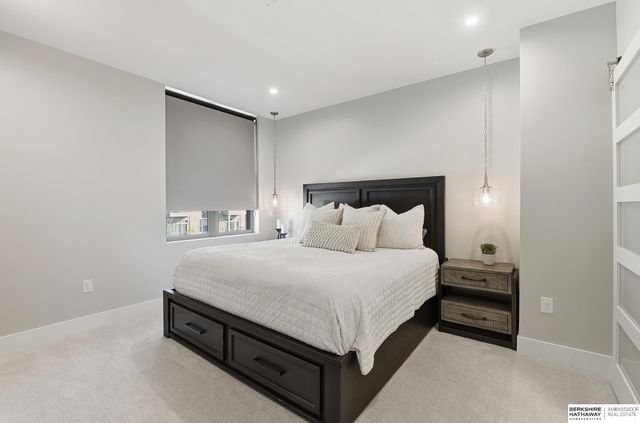 2208 S 64th Avenue, Omaha, NE 68106