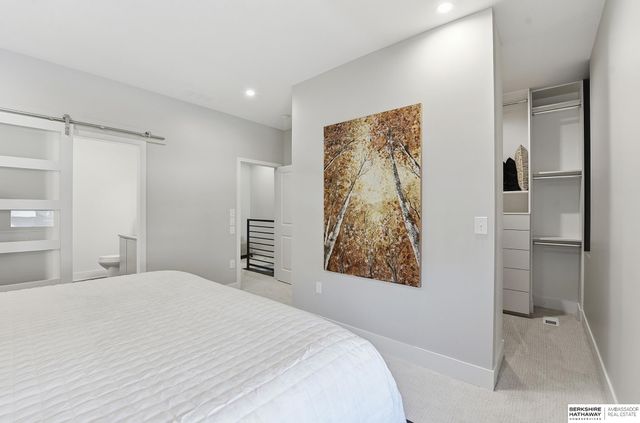 2208 S 64th Avenue, Omaha, NE 68106