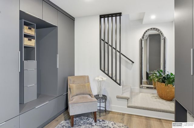 2208 S 64th Avenue, Omaha, NE 68106